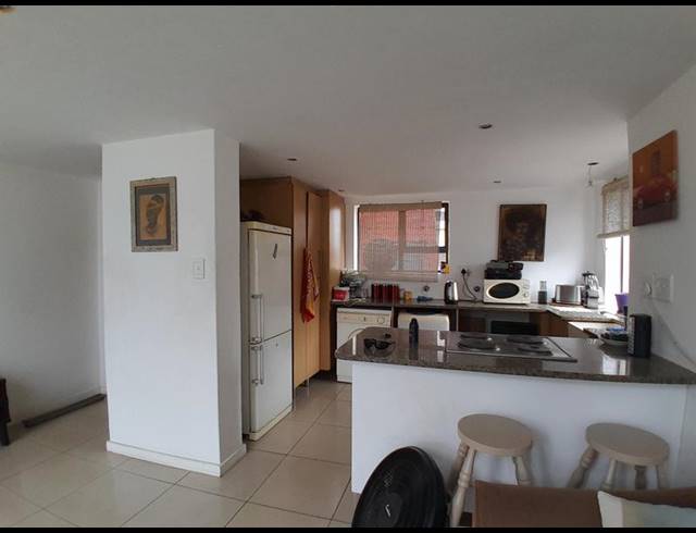 1 BEDROOM APARTMENT FOR SALE IN ROOIHUISKRAAL NORTH